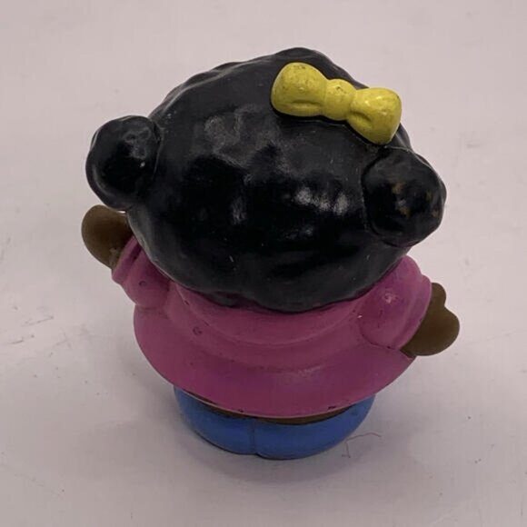 Little Tikes African American Girl Figure Black Hair Pink Dress Yellow Bow - Picture 3 of 6